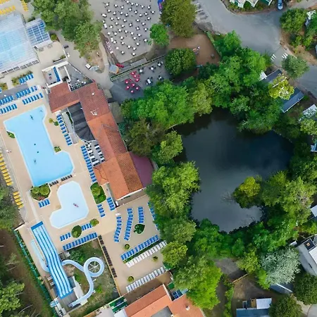 Mobile 131 Bois Dormant Кемпинг